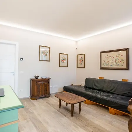 Em Apartment